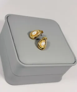 Alternative view of Aretes Topo Gota Perla Dorado | Colección Essenza | Oro Laminado 18K
