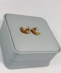 Alternative view of Aretes Candonga Mini Gota Dorada | Colección Essenza | Oro Laminado 18K