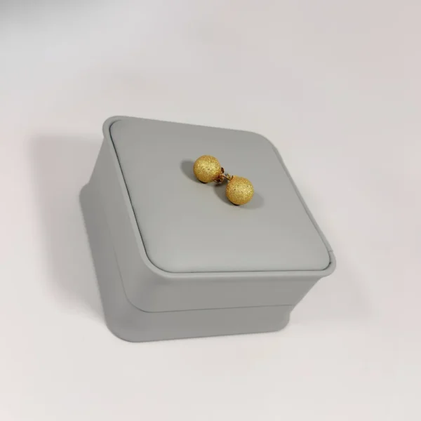 Aretes Topo Balín Diamantado Dorado | Colección Essenza | Oro Laminado 18K