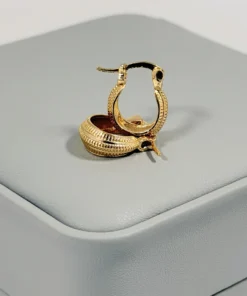 Alternative view of Aretes Candonga Mini Estriada Dorada | Colección Cerchio | Oro Laminado 18K