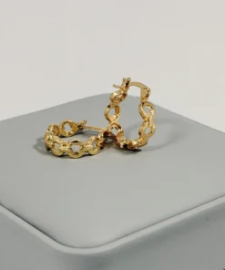 Alternative view of Aretes Candonga Mediana Eslabones Rolo Dorada | Colección Cerchio | Oro Laminado 18K