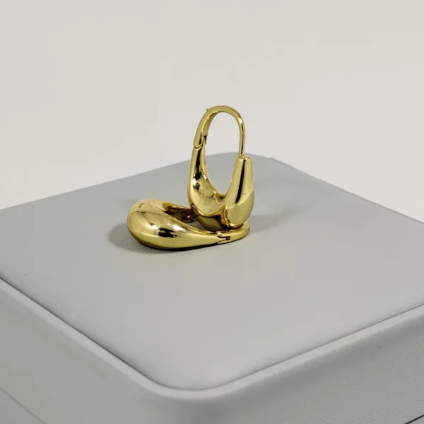 Alternative view of Aretes Candonga Mini Gota Lisa Dorada | Colección Cerchio | Oro Laminado 18K