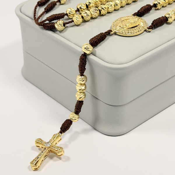 Alternative view of Rosario Cafe Tejido a Mano Balines 6mm | Oro Laminado 18K