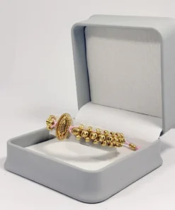 Pulsera Tejida | Virgen de Guadalupe | Oro Laminado 18K | Color Rosado Pastel.