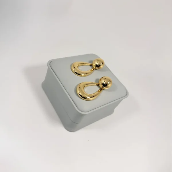 Aretes Argolla Gota | Colección Magna | Oro Laminado 18K