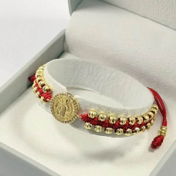 Alternative view of Pulsera Tejida | San Benito | Oro Laminado 18K | Color Rojo.