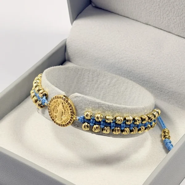 Alternative view of Pulsera Tejida | San Benito | Oro Laminado 18K | Color Azul Marino.
